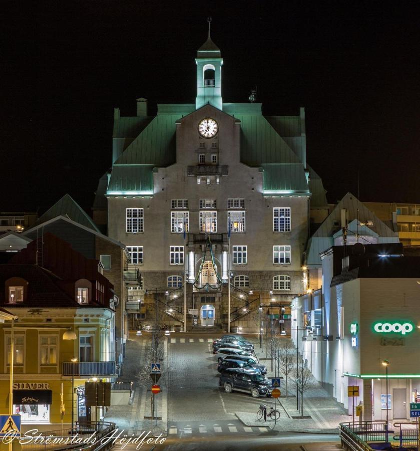 Laegenhet Med Havsutsikt Apartment Stromstad Luaran gambar